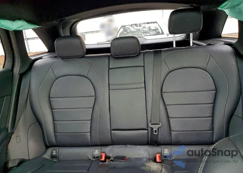 2020 Mercedes-Benz Glc 300 z USA, uszkodzony, nr VIN WDC0G8DB2LF683241